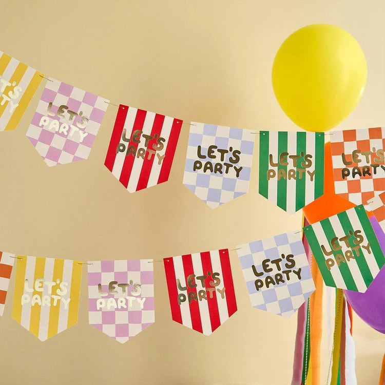 Banners, Garlands and Hanging Decorations