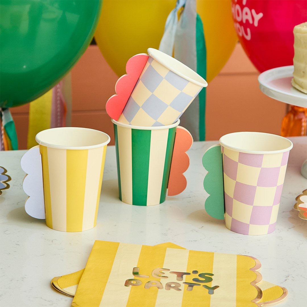 Let's Party Checkerboard Cups 3D