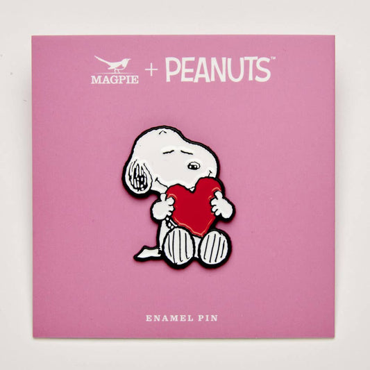 Peanuts Give Hugs Pin - Heart