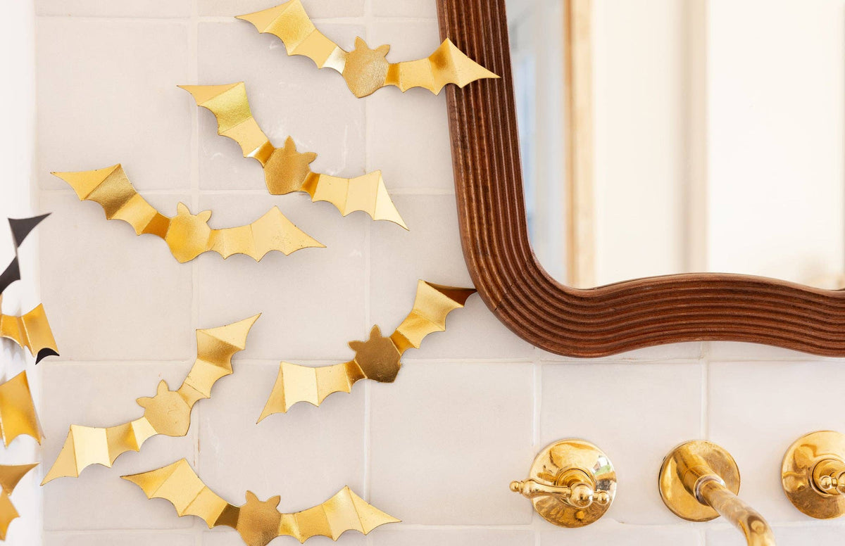 Sparkling Gold Halloween Wall Decor Bats